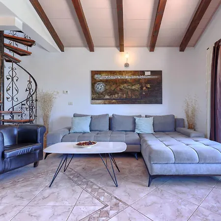 Tatil Evi Lucas By Interhome