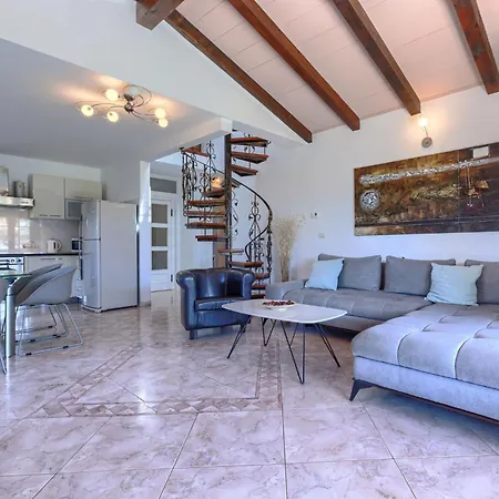 Tatil Evi Lucas By Interhome *
