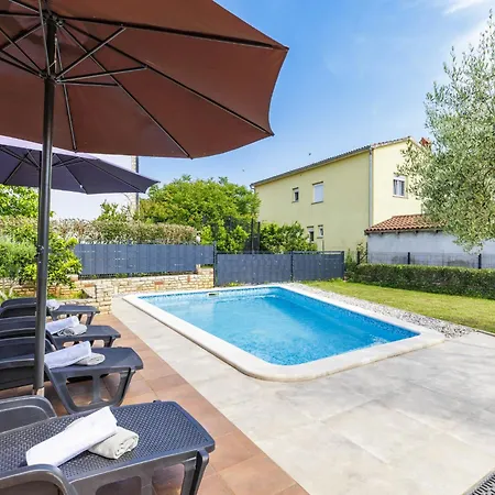 Lucas By Interhome Tatil Evi *