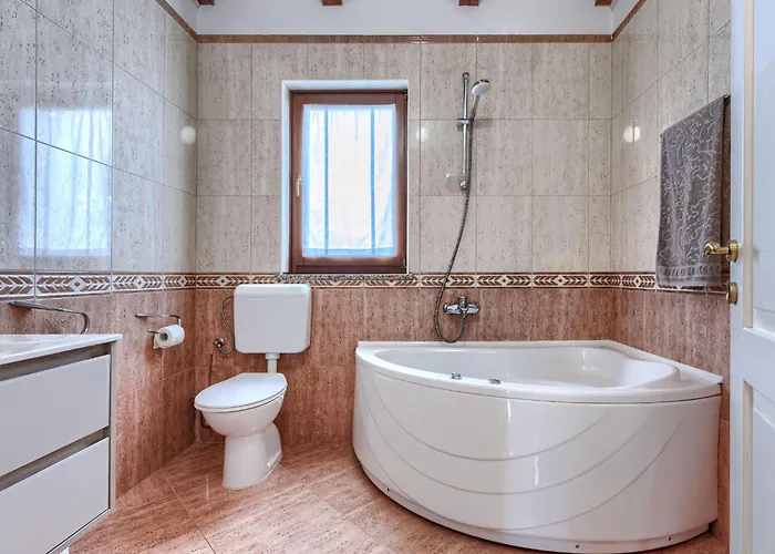 Vakantiehuis Lucas By Interhome