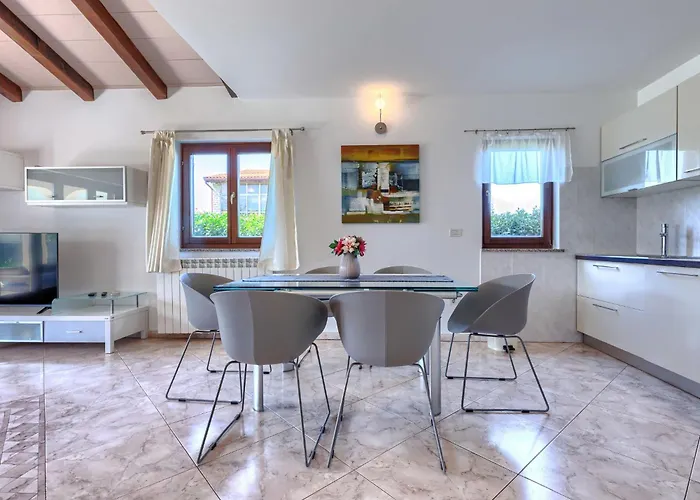 Vakantiehuis Lucas By Interhome